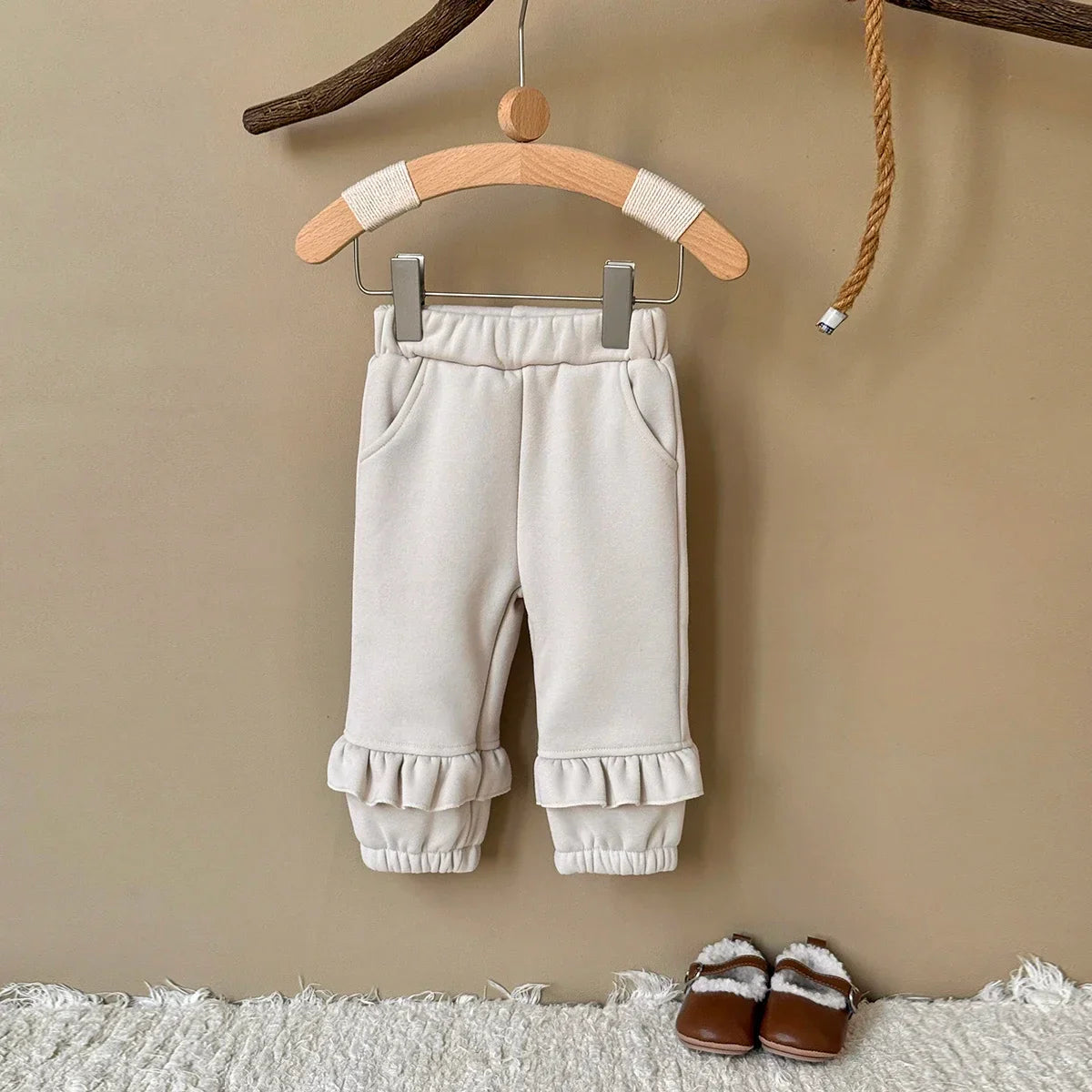 מכנסי כותנה רחבים